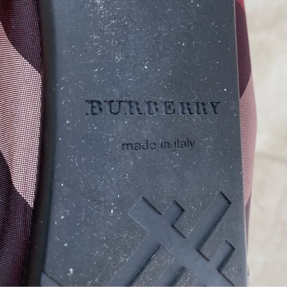 Burberry Made in Italy Nova Check Print Nylon Leather Round Toe Ballet Flats 7 - Picture 10 of 11